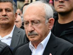 Celal Kılıçdaroğlu, son yolculuğuna uğurlandı