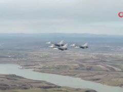 F-16’lar Edirne’de selamlama uçuşu yaptı