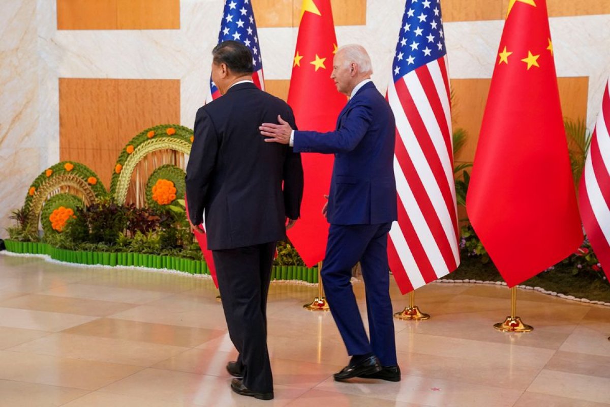 Joe Biden ile Xi Jinping, ilk kez yüz yüze görüştü #1