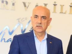 Vahit Kirişci: Bu coğrafya güç bir coğrafya