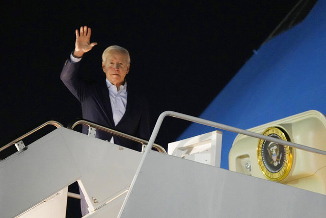 ABD'de 65 kişiyi öldüren kar fırtınasında Biden'ın tatili gündem oldu