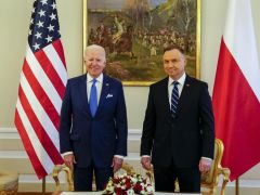 Biden, Polonyalı mevkidaşı Duda ile telefonda görüştü