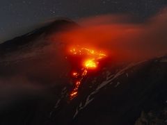 Etna Yanardağı’nda hareketlilik