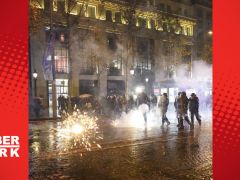 Fransa kaybetti, Paris caddeleri karıştı