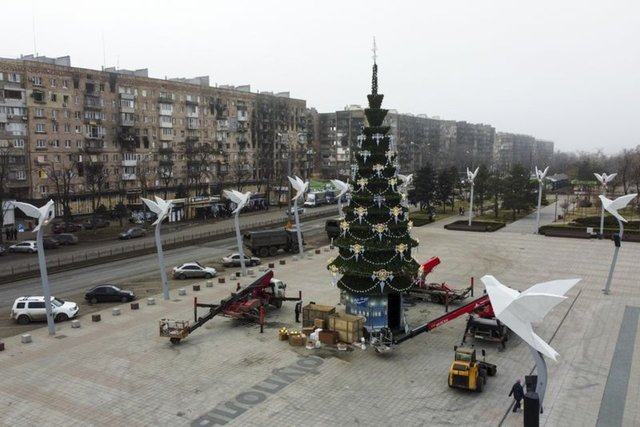 Ukrayna'da Noel Bayramı savaşın gölgesinde geçiyor