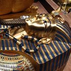 ANTİK MISIR'DA SIRLARLA DOLU BİR MEZAR: LANETLİ FİRAVUN TUTANKHAMUN'UN GİZEMLİ HAZİNELERİ KEŞFEDİLDİ!