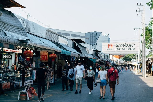 Yeni yıla en erken ve en geç giren ülkeler! Bazıları yeni yıla öğlen giriyor