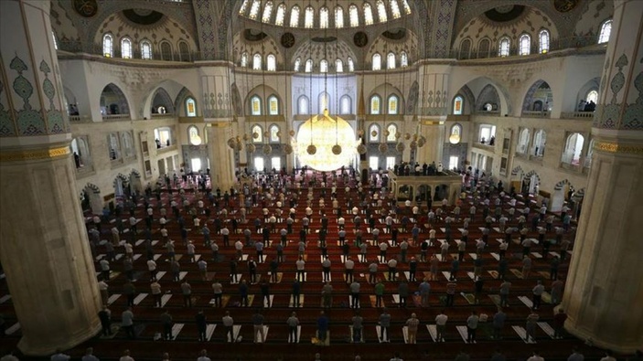 18 Kasım 2022 Cuma namazı saat kaçta kılınacak? İllere göre cuma saatleri