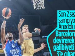 Anadolu Efes, Euroleague’de Barcelona’yı yendi