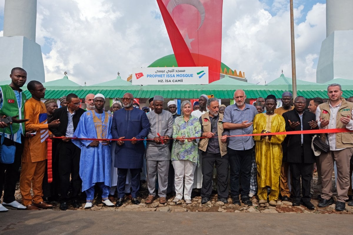 İHH dan Batı Afrika ülkesi Sierra Leone ye 4 yeni eser #1