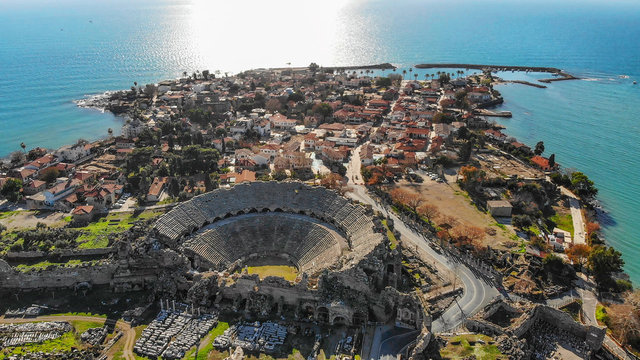 İşte dünyanın en çok abartılan şehirleri! Listede Antalya, Paris ve Londra'da var!