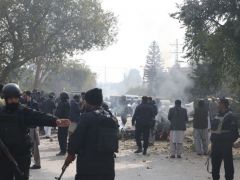 Pakistan’da camide patlama: En az 70 yaralı