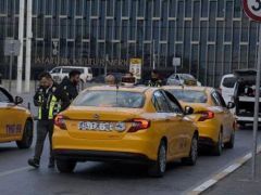 Taksim’de taksicilere teftiş! Dokümanlar tek tek incelendi