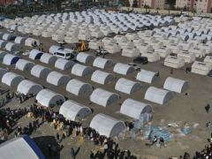 ABD’den deprem bölgesine 60 tonluk yardım