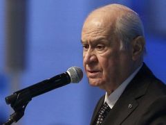 Bahçeli: Tribünden istifa sloganlarının atılması sorumsuzluk ve şuursuzluktur