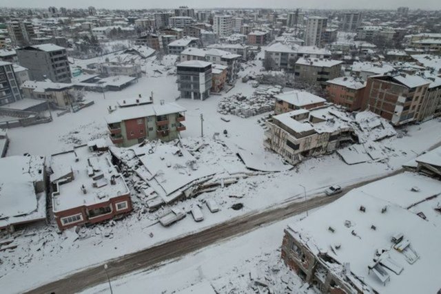Türkiye'ye yardım gönderen ülkeler: Hangi ülkeler Türkiye'ye yardım gönderdi? Türkiye'ye depremde yardım eden ülkeler listesi