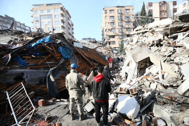 Türkiye'ye yardım gönderen ülkeler: Hangi ülkeler Türkiye'ye yardım gönderdi? Türkiye'ye depremde yardım eden ülkeler listesi