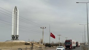 Ermenistan sınır kapısı 35 yıl sonra açıldı