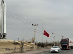 Ermenistan sınır kapısı 35 yıl sonra açıldı