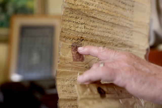 Filistinli çiftçi Yahudi yerleşimcilere karşı Osmanlı döneminden kalma 117 yıllık belgeyle hakkını arıyor