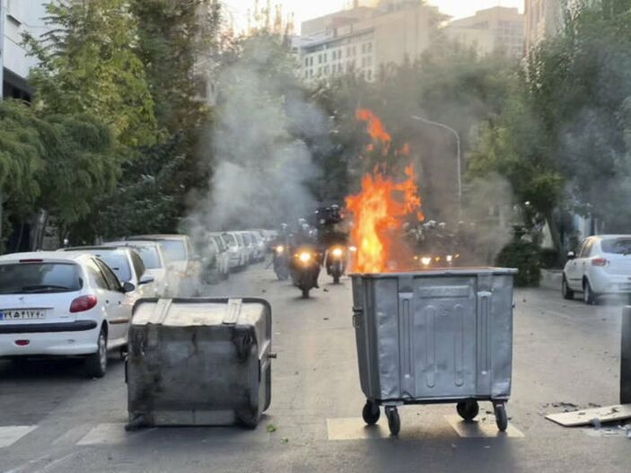 İran’daki Mahsa Amini protestolarında 3 kişiye daha idam cezası verildi