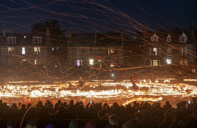 İskoçya'da geleneksel Viking Festivali düzenlendi