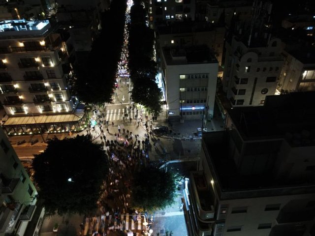 İsrail'de hükümet protestoları sürüyor