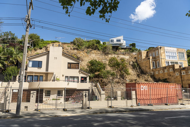 Kasırga, sel ve heyelana neden oldu: Yeni Zelanda'nın Auckland kentindeki hasar görüntülendi