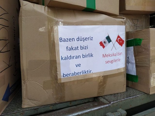 Meksika'dan Türkiye'deki depremzedeler için 140 ton yardım