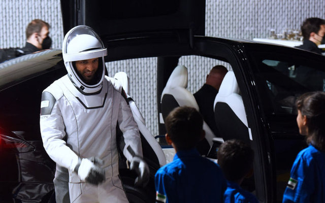 NASA'nın Crew 6 astronotlarını taşıyan roketin, Kennedy Uzay İstasyonu'ndan fırlatılması son anda ertelendi