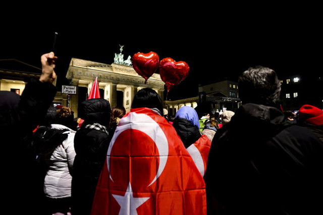 New York ve Berlin'den Türkiye'ye destek mesajı