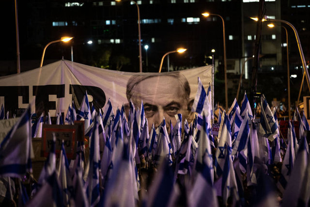 İsrail'de Netanyahu hükümeti karşıtı protestoların 8. haftası: Sokaklardaki İsrailli sayısı 100 bini aştı!