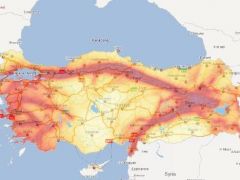 Tarihi Gaziantep Kalesi depremde yıkıldı