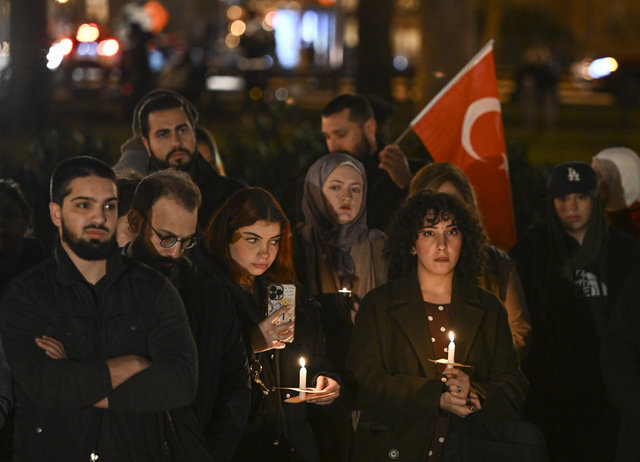 Depremde hayatını kaybedenler için Washington'da anma etkinliği düzenlendi