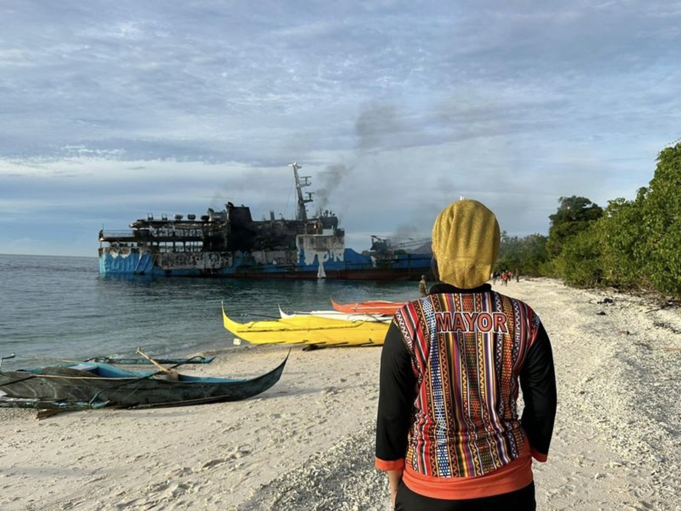 1 yılda ikinci feribot felaketi: Filipinler'de feribotta çıkan yangında çok sayıda kişi öldü!