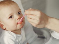 Bebek maması bulunmadan önce ne yapılıyordu?