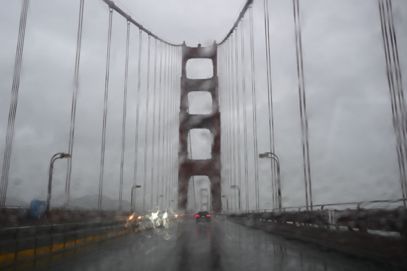 ABD'nin California eyaletinde atmosferik nehir fırtınaları etkili oluyor