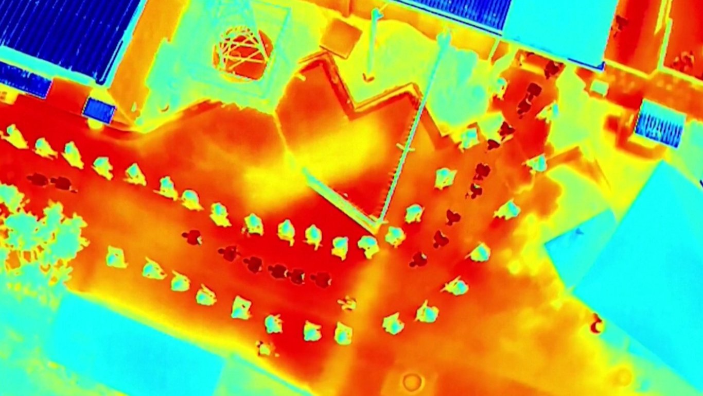 El Salvador'un en tehlikeli 2 bin suçlusu daha hapishaneye nakledildi
