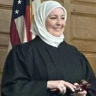 ABD'NİN İLK BAŞÖRTÜLÜ YARGICI NADİA KAHF