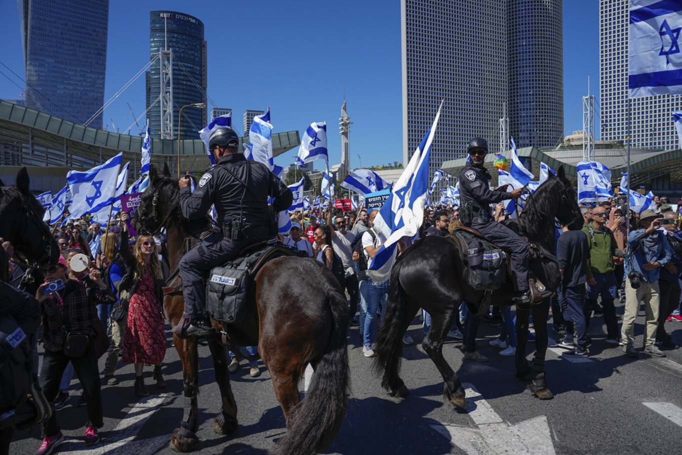 İsrail’de Netanyahu hükümetine karşı 'sivil itaatsizlik günü' gösterileri başladı