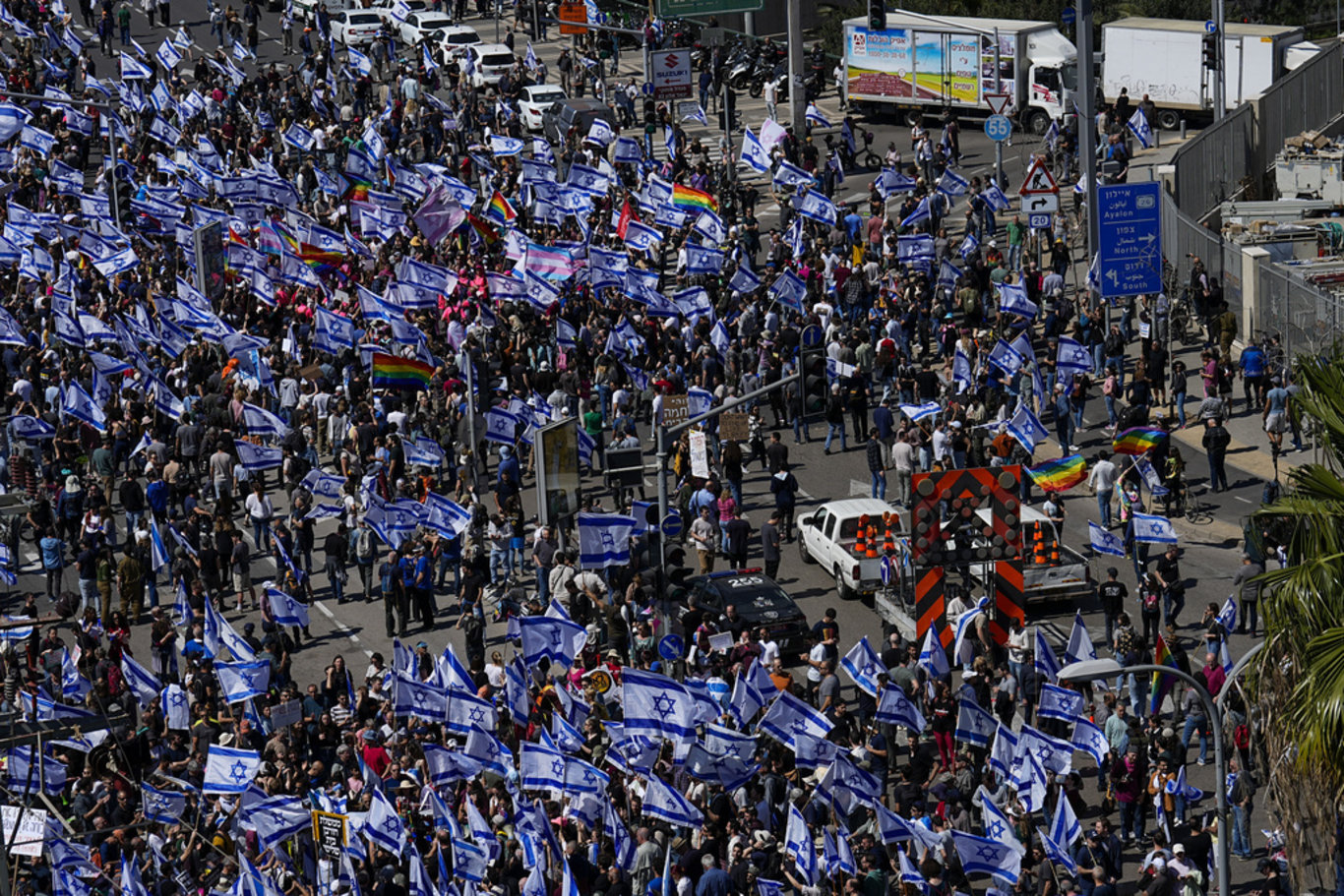 İsrail’de Netanyahu hükümetine karşı 'sivil itaatsizlik günü' gösterileri başladı