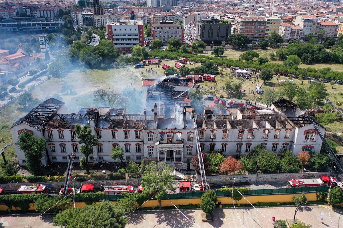 İstanbul da Balıklı Rum Hastanesi nde çıkan yangına takipsizlik  #1