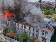 İstanbul’da Balıklı Rum Hastanesi’nde çıkan yangına takipsizlik 