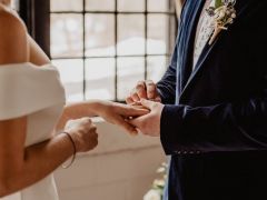 Kadınlar neden eşlerinin soyadını alır?