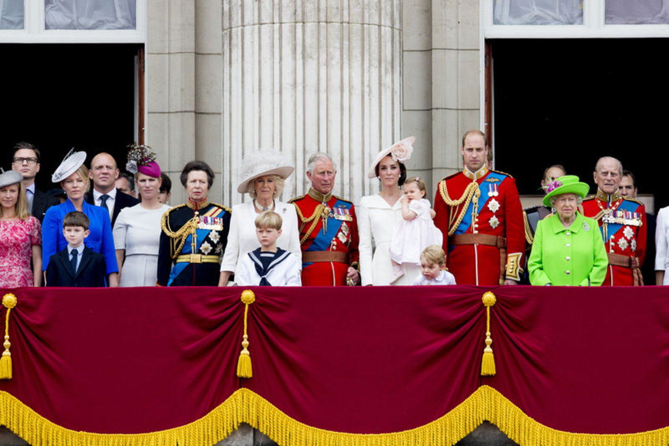 Kral Charles, küçük kardeşi Prens Edward'a babasının unvanını verdi