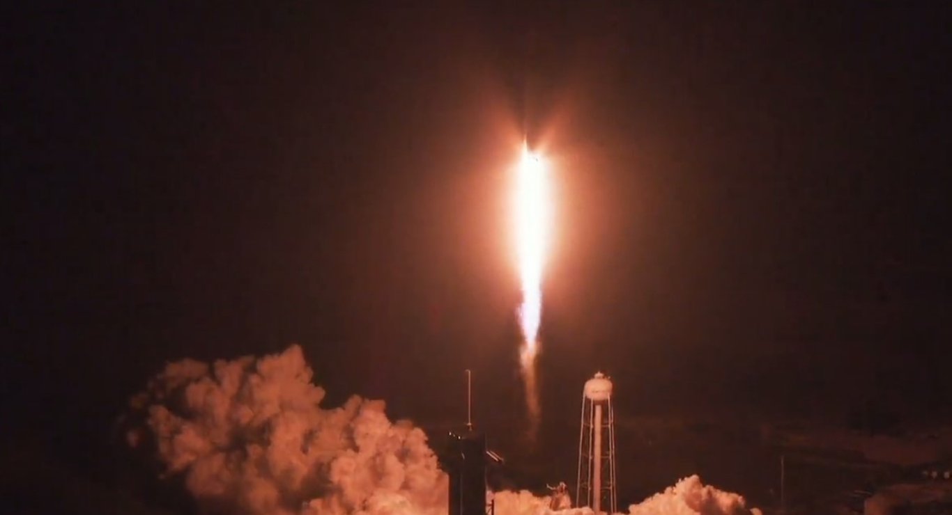 NASA'nın Crew 6 astronotlarını taşıyan roketi fırlatıldı