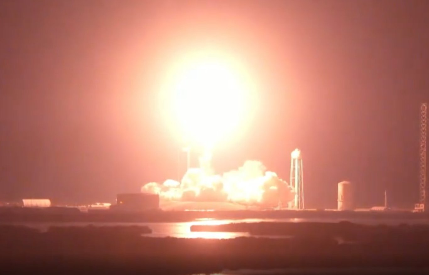 NASA'nın Crew 6 astronotlarını taşıyan roketi fırlatıldı