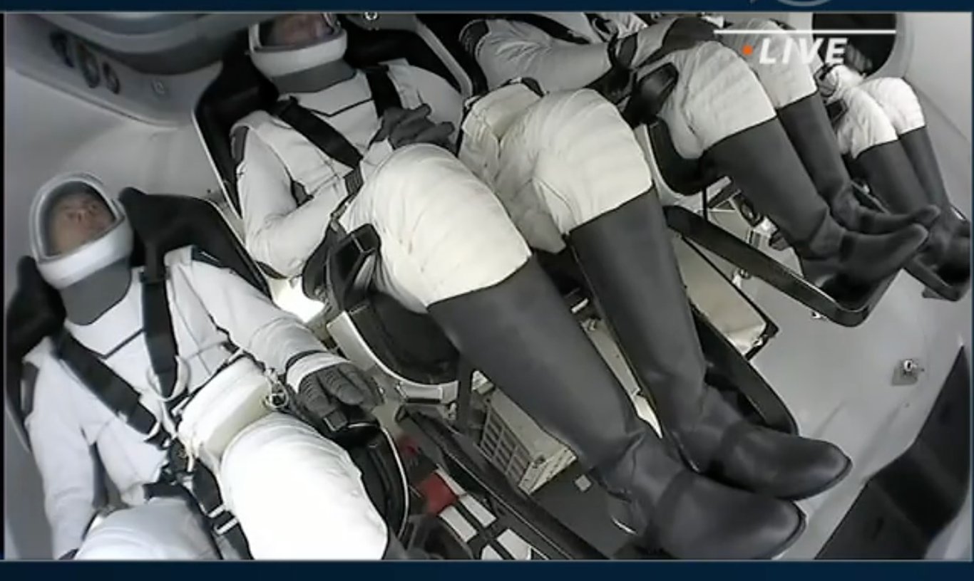 NASA'nın Crew 6 astronotlarını taşıyan roketi fırlatıldı