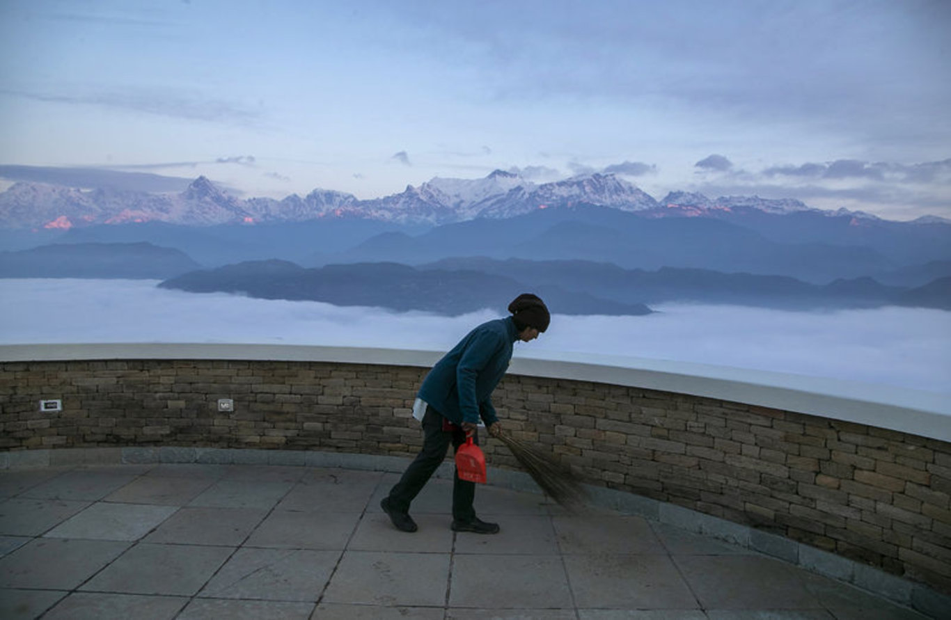 Everest'e yalnız tırmanmak 5 yıl önce yasaklanmıştı: Nepal'de dağlara yalnız tırmanmak yasaklandı