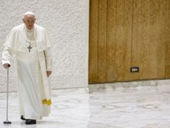 Papa Franciscus kontrol amaçlı hastaneye kaldırıldı